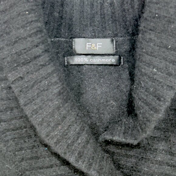 Black 100% cashmere sweater - Picture 3 of 5